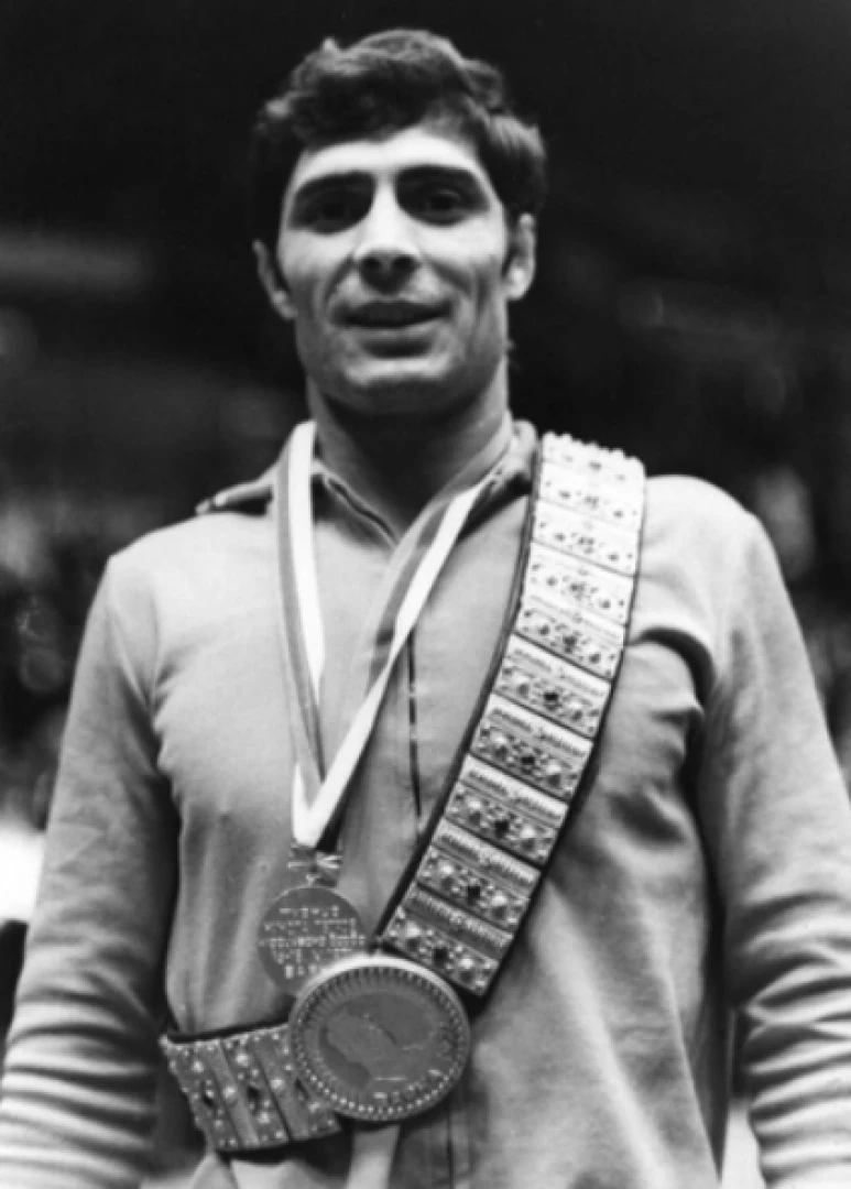 Петър Киров