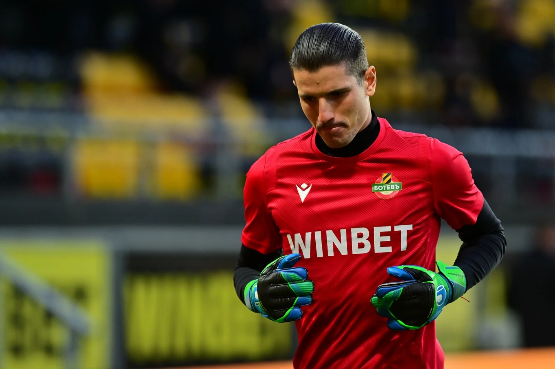 Даниел Наумов