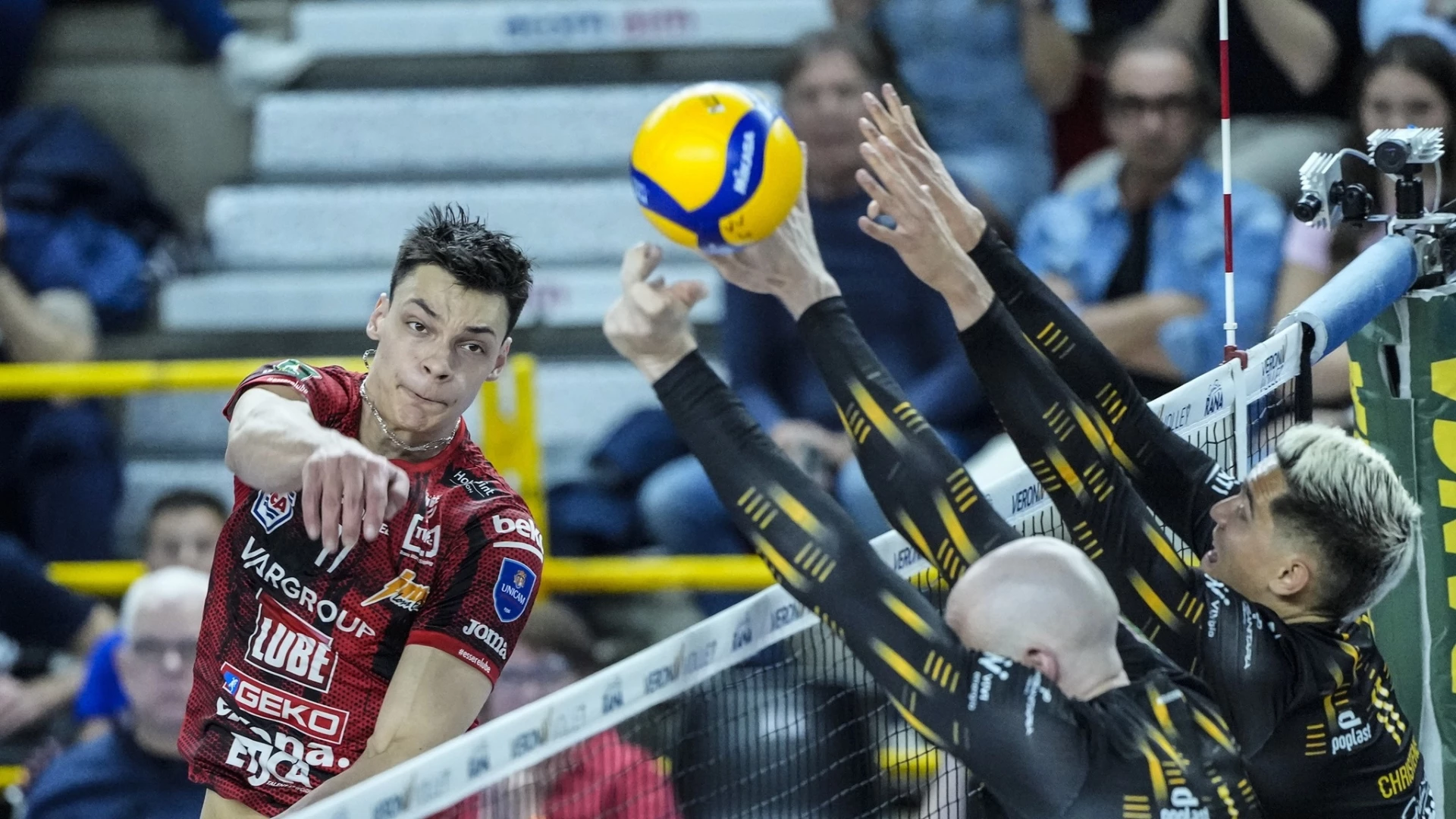 Александър Николов