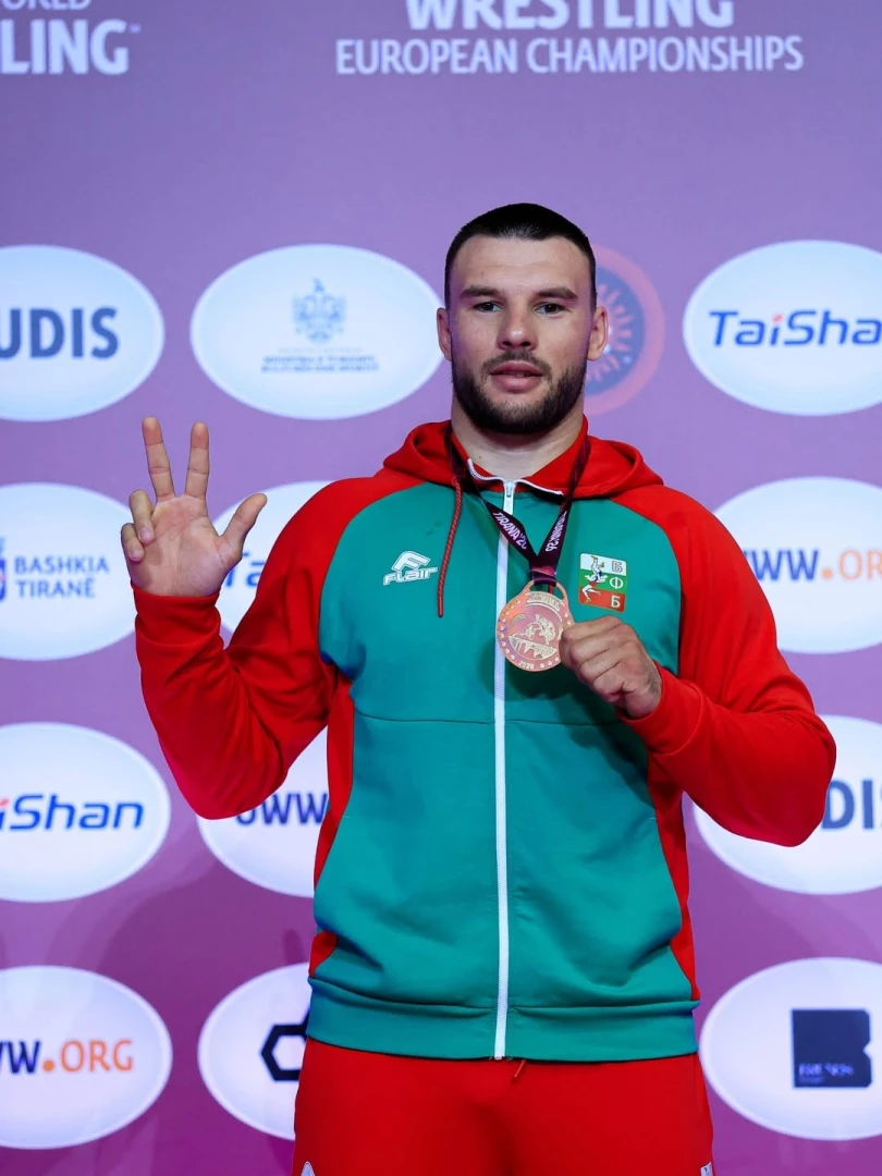 Кирил Милов