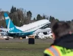 Пореден инцидент с Boeing: Самолет кацна &bdquo;по корем&ldquo; в Истанбул (ВИДЕО)