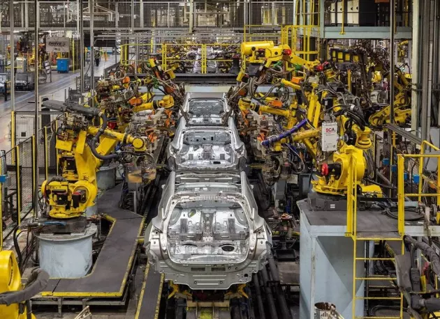 Напук на Brexit: Nissan инвестира 400 млн. паунда в завода си на Острова
