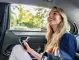 Виц за днес: Блондинка се вози в такси