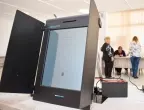 &quot;Важно е да върнем доверието в машините за гласуване:&quot; Започна въвеждането на устройствата