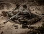 &quot;От танк на дрон&quot;: Украинците рециклират изоставеното на фронта оръжие