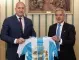 Президентът на България - Румен Радев, получи екип на Лионел Меси, босът на Берое е замесен (СНИМКИ)